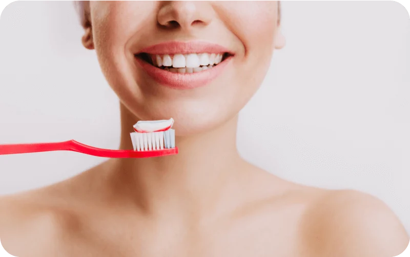 beautiful-woman-healthy-skin-care-concept-portrait-with-hands-close-up-beige-background-studio-shot 1